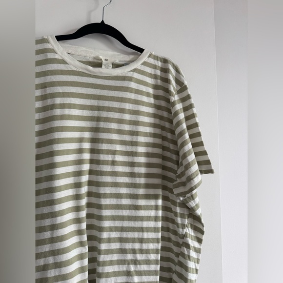 H&M Olive Green & White Striped Oversized T-Shirt XXL – cotton Casual Tee - Picture 3 of 6